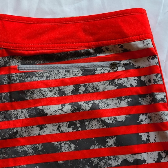 *Host Pick* North Face board shorts - Picture 12 of 16